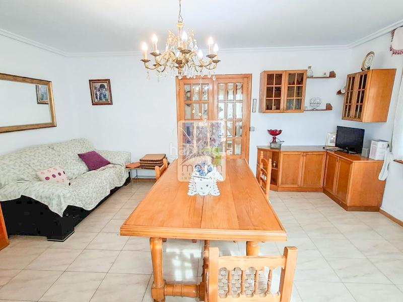 Foto ca14995e-a3d4-48a3-b7b1-ed20d8ea7afe. Chalet with parking in Modúbar de la Emparedada