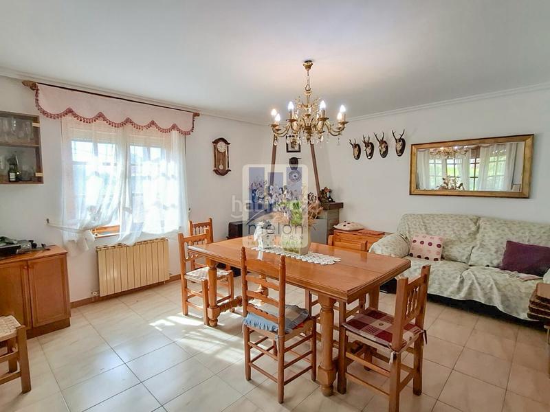 Foto ce1faeff-548b-4898-8804-e85e7aabcbe0. Chalet with parking in Modúbar de la Emparedada