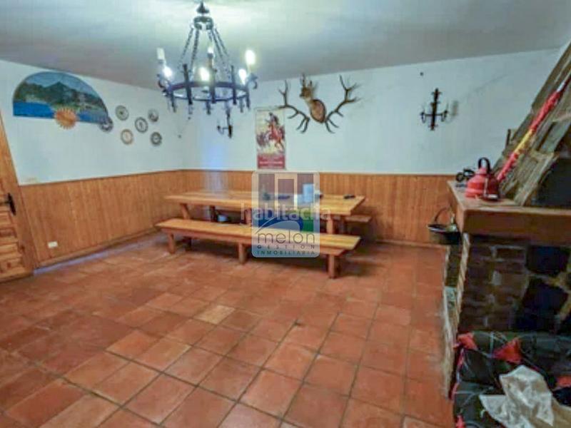 Foto e171ff5c-3ad7-4f14-8a99-aa4036694531. Chalet with parking in Modúbar de la Emparedada