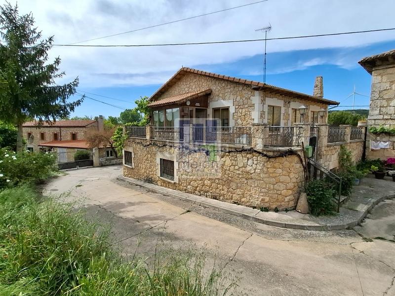 Foto f3c7c835-3b23-4d55-99e6-20dd0fe2e97f. Chalet with parking in Modúbar de la Emparedada