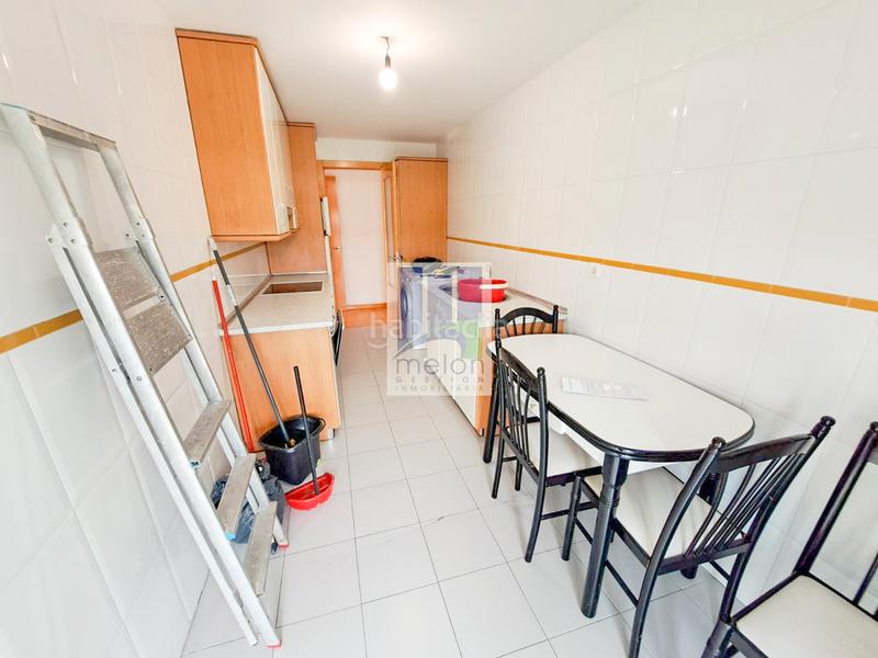 Foto b55f639f-b8dd-4775-8ffe-289a668211a3. Appartamento con parcheggio in Fuentecillas - S7 - S8 Burgos