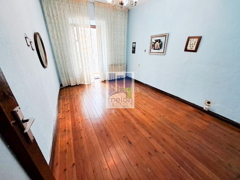 Foto b5ba1dd8-220c-4f0a-a706-326919f6c93a. Pis a Casco Antiguo Burgos