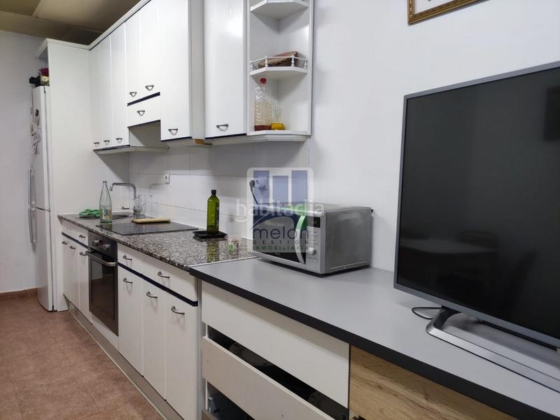 Foto ae5d6ee0-88d1-4005-99f2-a45ad98d9920. Local comercial en Villafría - La Ventilla - Castañares Burgos