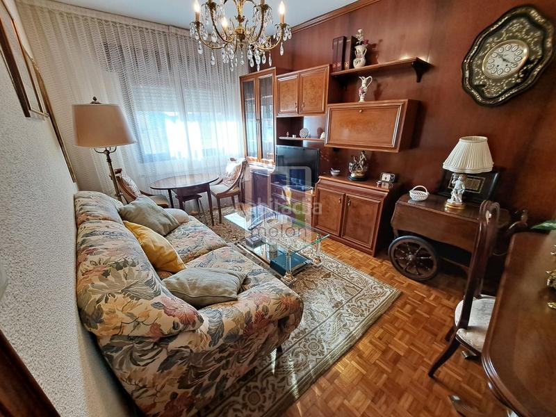 Foto 0c0b4da0-3527-4da5-bd14-c1e5814414d2. Flat with parking in Los Vadillos - R. Sanitaria - Pozanos Burgos