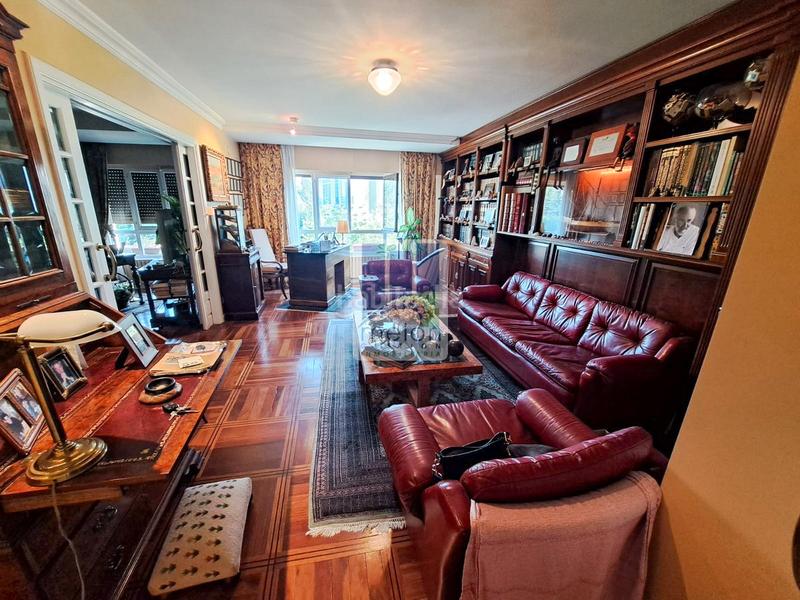 Foto e7c9da92-cee4-4298-858e-e33b66cc9f49. Appartement dans Casco Antiguo Burgos