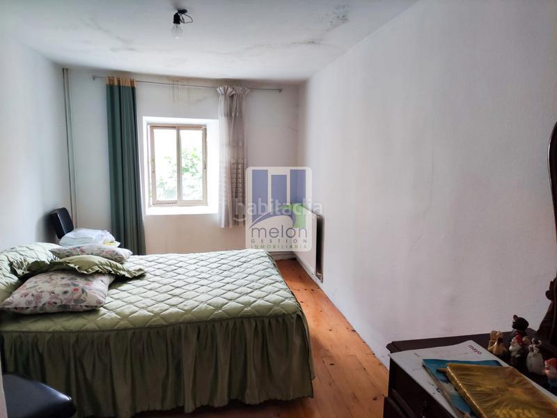 Foto 8a4b847f-62b7-4b67-81af-6748b6ea78a7. Chalet con parcheggio in Villasur de Herreros