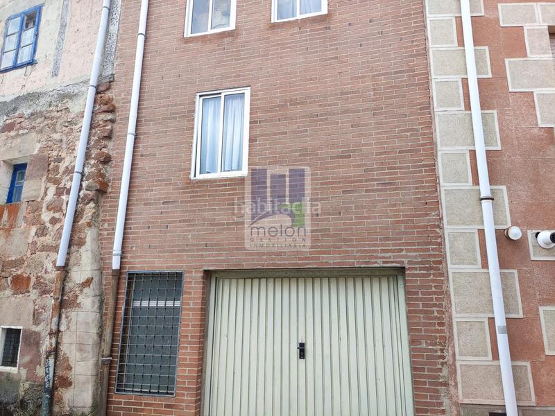 Foto d84d8b90-9283-4c63-ba75-15031e35d137. Chalet con parcheggio in Villasur de Herreros