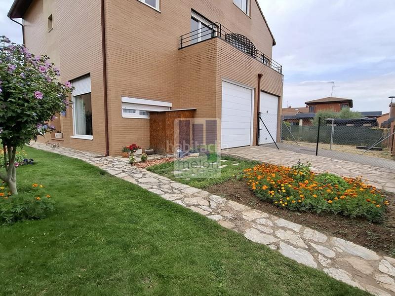 Foto 5dd3503f-b761-4f6e-8920-5e5d82e68869. Chalet en Cogollos