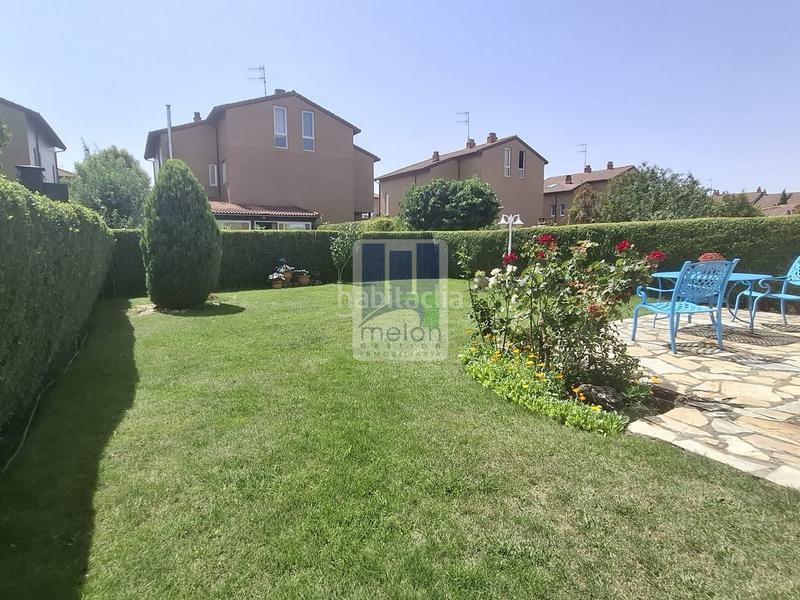 Foto bc78e9b0-9a56-45b3-a89a-3f93e41e1511. Chalet en Cogollos