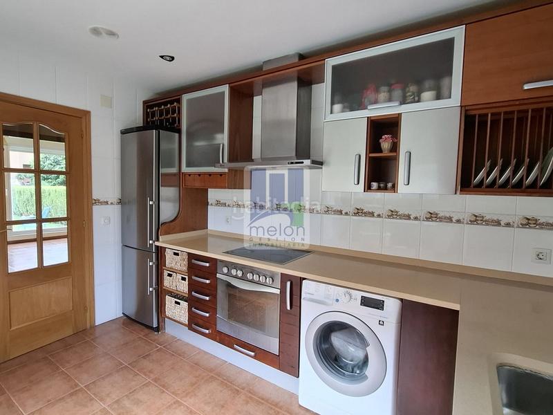 Foto dda290d4-d8c5-42a4-9e36-77e0c0b79939. Chalet en Cogollos