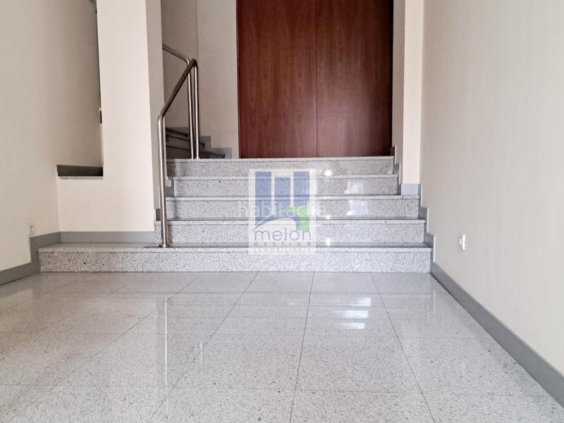 Foto 6b2919d7-a44e-414a-a9ff-95af87009a7b. Lloguer local comercial a Reyes Católicos Burgos