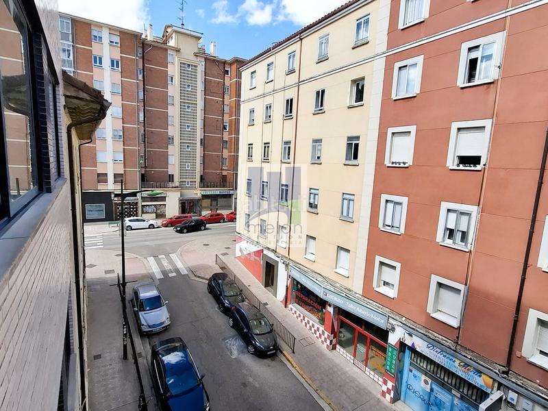 Foto 91ff21fd-792e-4d06-b8c8-c947cabecdac. Appartement avec parking dans Los Vadillos - R. Sanitaria - Pozanos Burgos