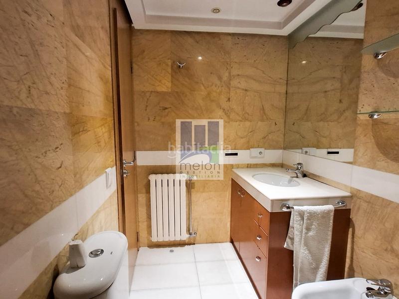 Foto b2e49822-d49d-4814-a2ae-b29541dfd11b. Appartement avec parking dans Los Vadillos - R. Sanitaria - Pozanos Burgos