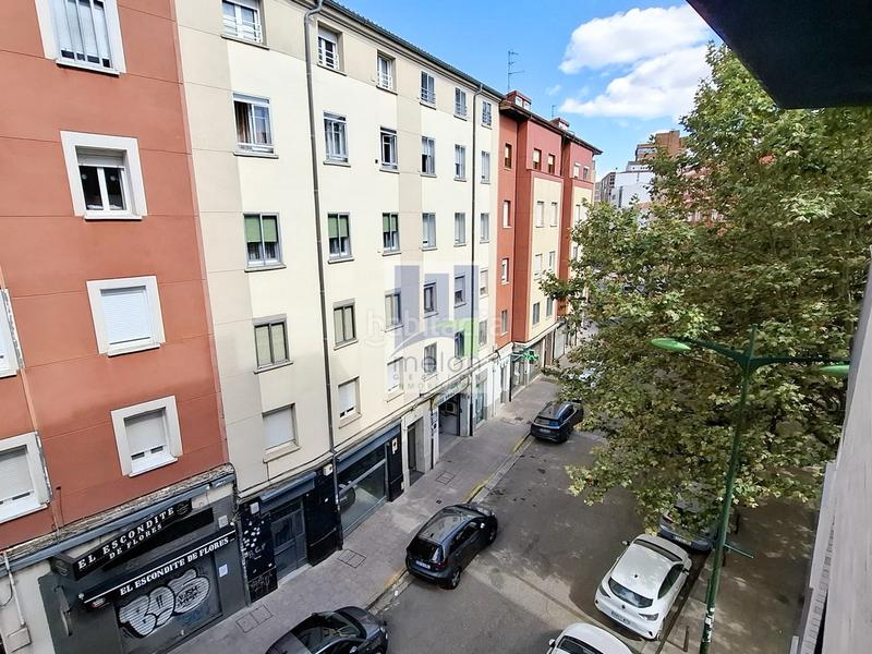 Foto d8b2179b-1e73-4f83-ac45-48d740950701. Appartement avec parking dans Los Vadillos - R. Sanitaria - Pozanos Burgos