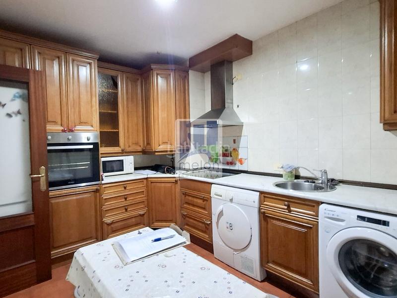 Foto 8992e0e6-0dc3-4392-ae35-6b98d53a5317. Chalet avec parking dans Merindad de Río Ubierna