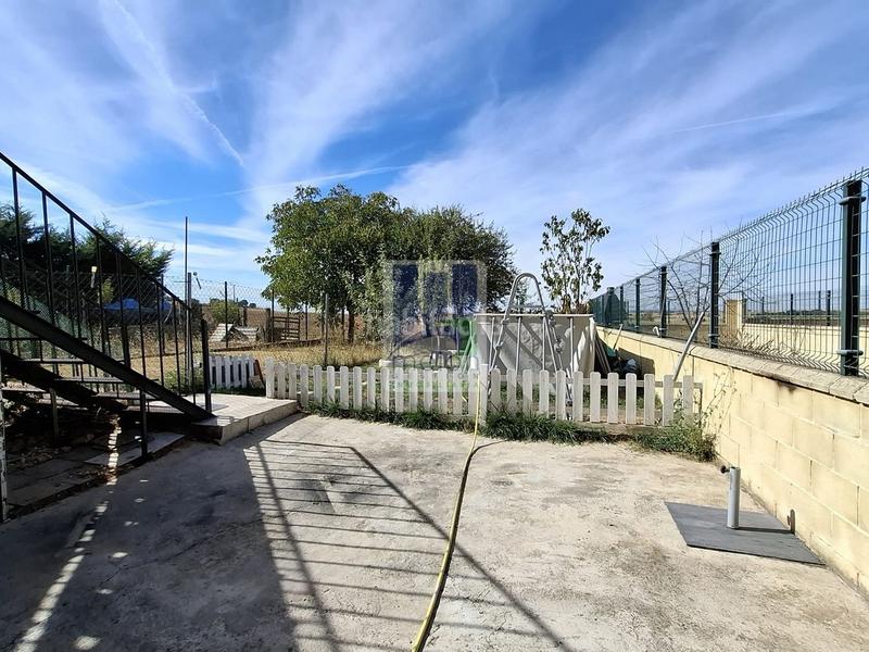 Foto 04a1fef5-e9f4-4f32-bba1-2e005293ee7e. Chalet with parking in Cogollos