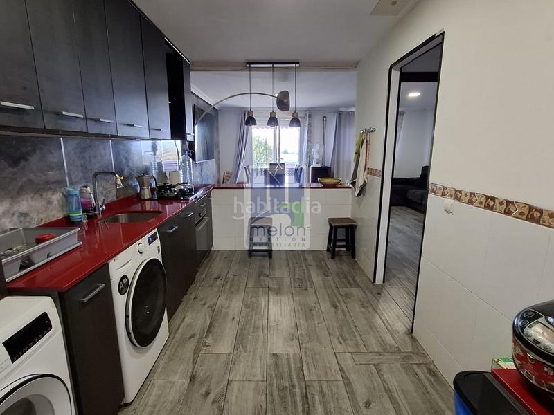 Foto 7aa92c2e-8bec-4429-ab48-36c0d8dfabc6. Chalet with parking in Cogollos