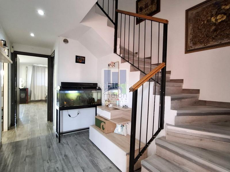 Foto b0ca46d7-fbc2-40c8-b9c2-59f7d4c17688. Chalet with parking in Cogollos