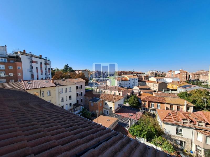 Foto ea196d78-836c-437a-928d-83a5c8f73144. Appartement dans San Julián - Barriada de Cortes Burgos