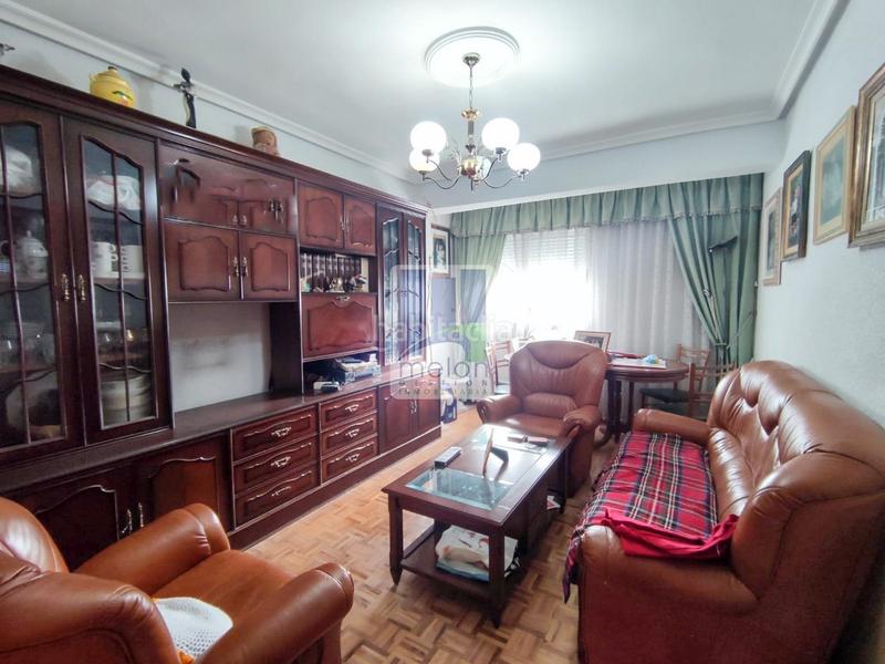 Foto b227c658-2521-48a6-9714-8df558049d93. Pis a Gamonal - San Bruno - G9 Burgos