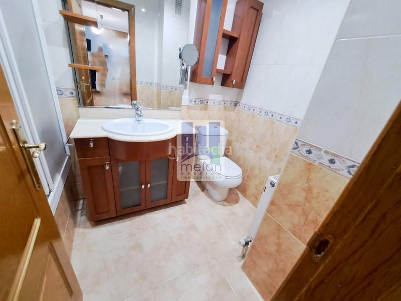 Foto aec2f2ef-839f-4982-816f-7420a7c46855. Pis amb aparcament a Universidad - Las Huelgas Burgos