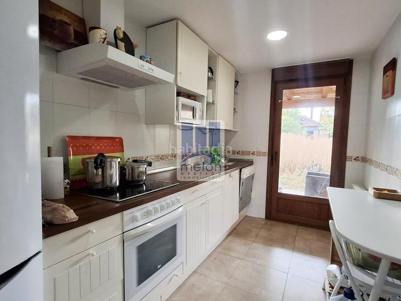 Foto e16376cc-57e8-4057-85f4-f9b3226574a2. Chalet in Valle de Santibáñez