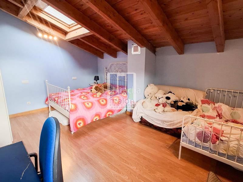 Foto ee72c8b0-6d28-472e-a8c1-85bca76e3756. Chalet in Valle de Santibáñez