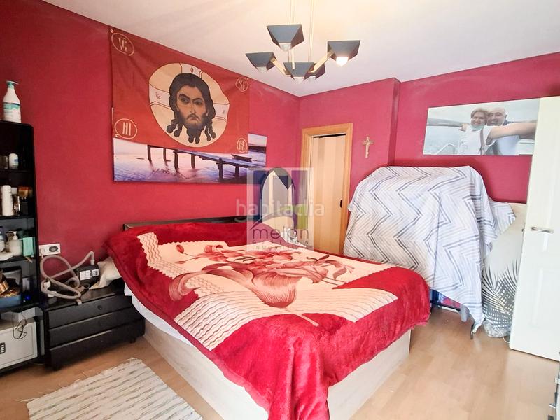 Foto b5fad542-e154-4b59-9402-565d3163fc67. Xalet amb aparcament a Alfoz de Quintanadueñas