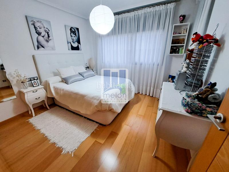 Foto 94355794-85b2-4a1b-8cc8-a385f78bf4cf. Chalet with parking in Universidad - Las Huelgas Burgos