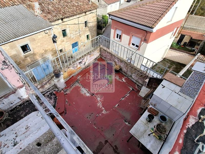 Foto 427d9d6e-a638-4a7c-b20a-363d92a26d70. Chalet con parcheggio in Alfoz de Quintanadueñas