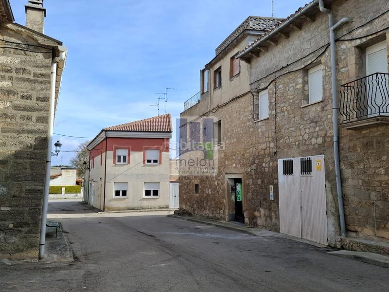 Foto ea72477d-5d6c-4bd4-8561-dbad67189aa7. Chalet con parcheggio in Alfoz de Quintanadueñas