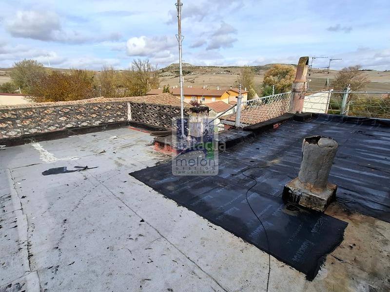 Foto efabf954-607b-4974-80ab-411eba4c3683. Xalet amb aparcament a Alfoz de Quintanadueñas