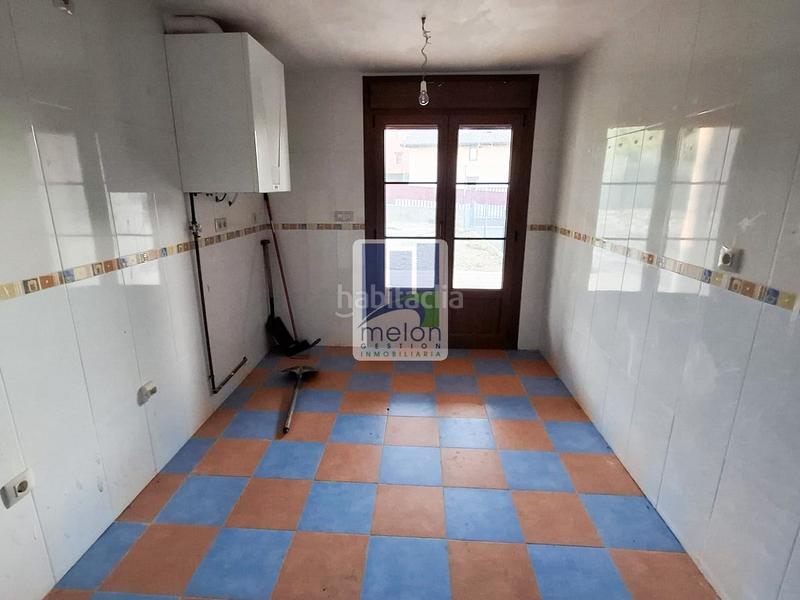 Foto 4dd3a7a6-2c7c-42a4-a125-564ad114563c. Chalet avec parking dans Villagonzalo Pedernales