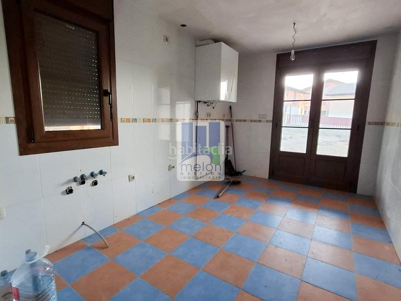 Foto 77eefb3d-5ed0-4bf5-a0a8-d22e155689ff. Chalet avec parking dans Villagonzalo Pedernales