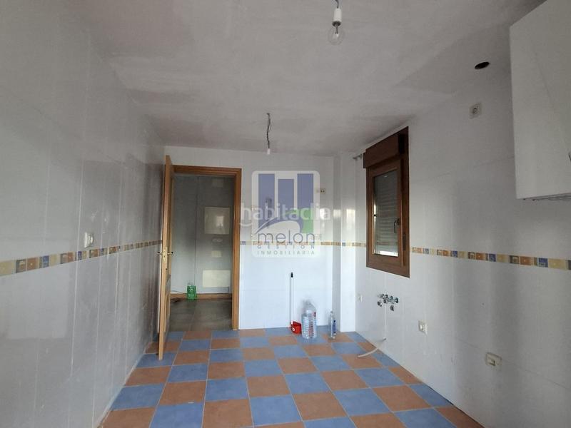 Foto d72568e6-f96b-43aa-b8d0-5fb8da7e2a6e. Chalet avec parking dans Villagonzalo Pedernales