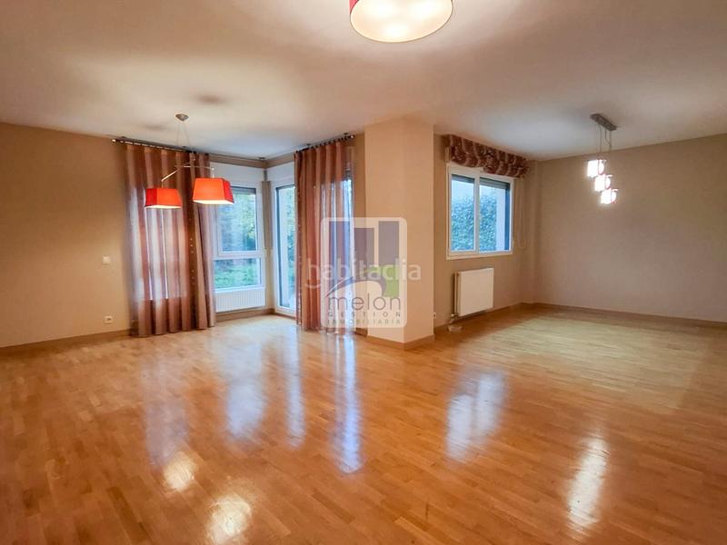 Foto 09246bb5-554e-4003-b4bf-d644e1ff4243. Chalet avec parking dans Arcos