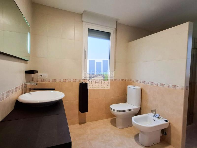 Foto d90359e7-7cca-4ed5-b55b-3af693423ffc. Chalet avec parking dans Arcos