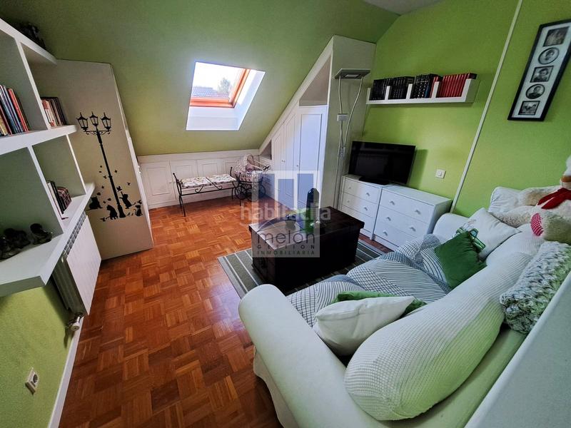 Foto efff152c-ff27-4c36-a805-406c1d4038a9. Chalet en San Pedro y San Felices Burgos