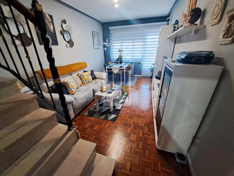 Foto 5914b6d8-7f55-47d8-8102-4eaffcc348a1. Chalet avec parking dans San Pedro y San Felices Burgos