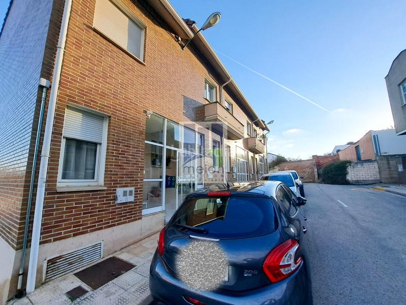 Foto d86f4e33-a978-4f59-bb72-e154aaf9cd85. Chalet avec parking dans San Pedro y San Felices Burgos
