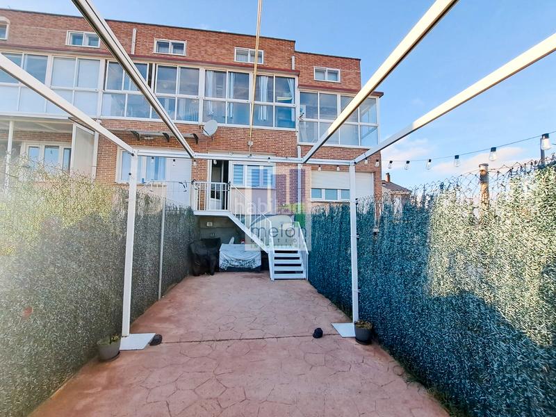 Foto d51399c7-bb2a-4fa8-a8cc-351195d089d5. Chalet con parcheggio in San Pedro y San Felices Burgos