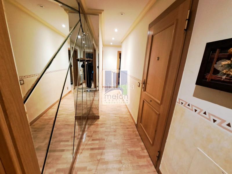 Foto 3bee04db-c0e6-4ba3-bbe2-8e1c7b43857b. Appartement avec parking dans San Pedro y San Felices Burgos