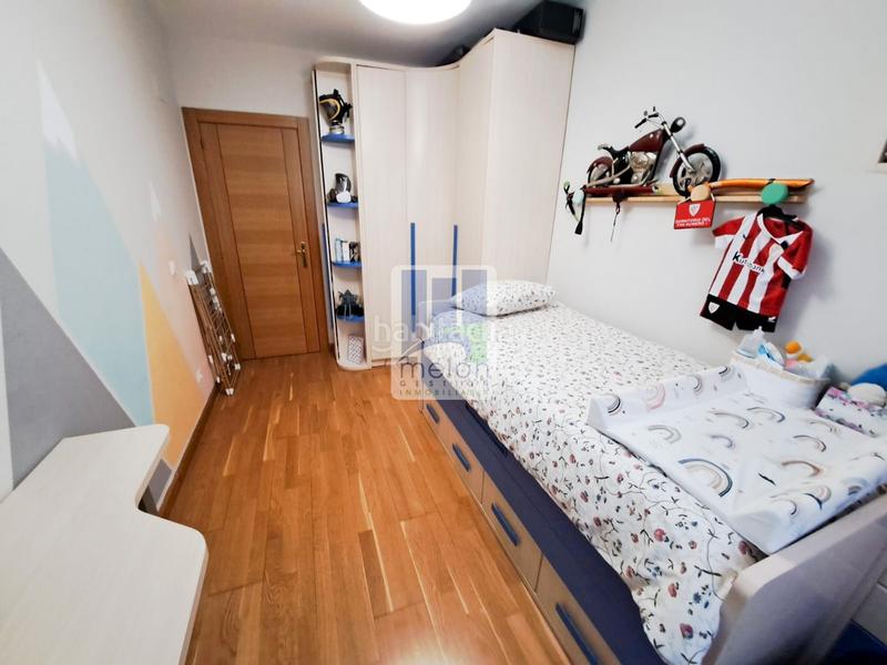 Foto 5e4bf5b9-04b2-4f4c-9bf7-6b596ac0111e. Etagenwohnung in Los Vadillos - R. Sanitaria - Pozanos Burgos