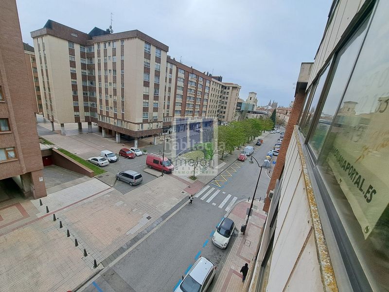 Foto 60b8a2f7-d3a7-4374-9eec-8f7cd6e599b0. Pis amb aparcament a Villa Pilar Burgos