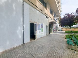 Local Comercial a AVDA.DEL CID CAMPEADOR