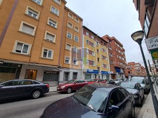 Piso  Petronila casado