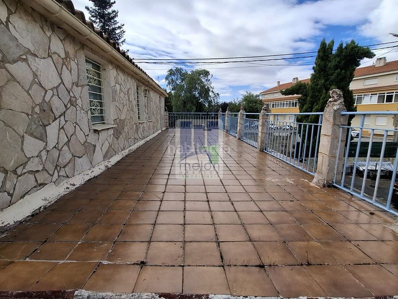 Foto be4edf74-5f54-407b-a189-3a9d6a253847. Chalet en Buniel