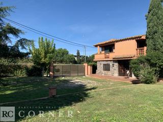 Casa  Veïnat de franciach. Masía en venta en franciach