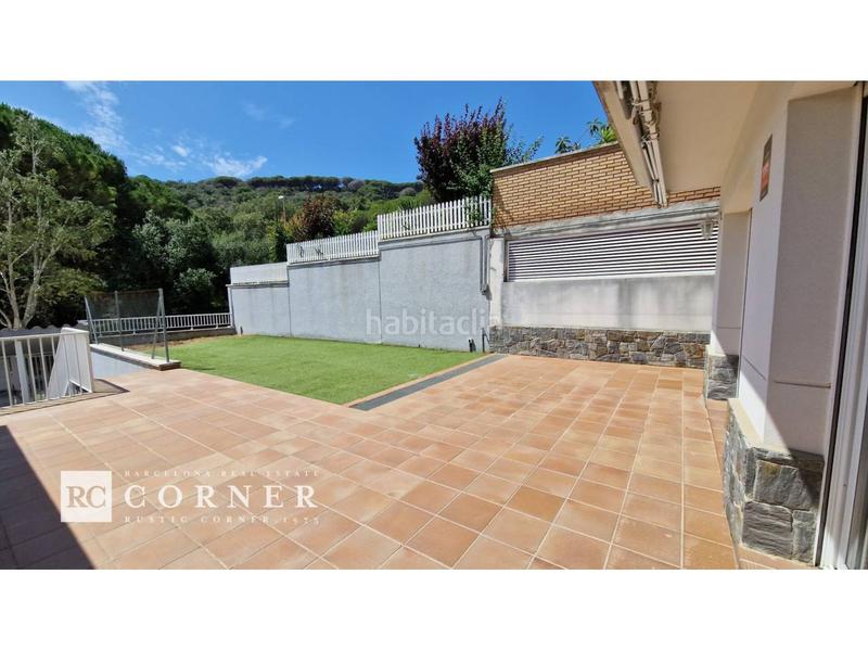 Foto 638800f5-af63-4a82-93cc-8a1d34922a66. Casa pareada  con piscina privada en Nucli Urbà Argentona