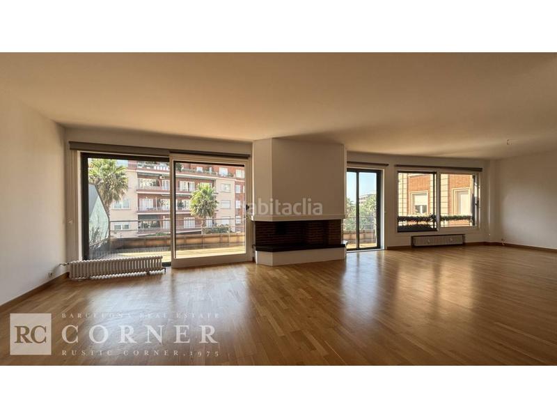 Foto e18b3bff-86d3-41ad-ac42-f3894787d6f1. Alquiler piso gran piso señorial en sant gervasila bonanova. en Barcelona
